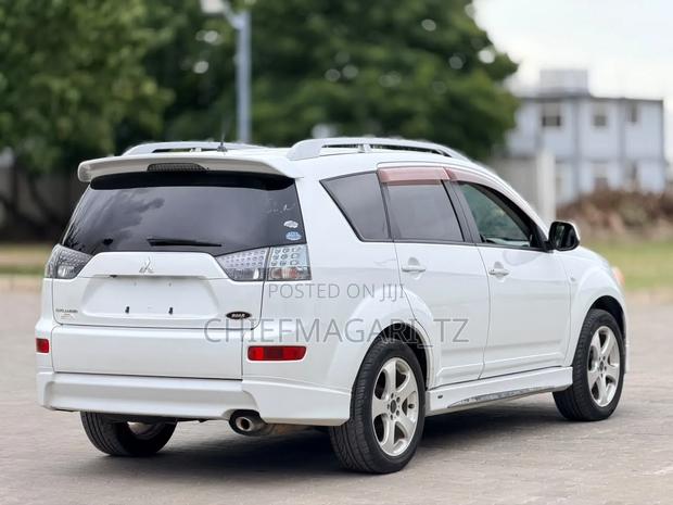 Mitsubishi Outlander 2006 Pearl