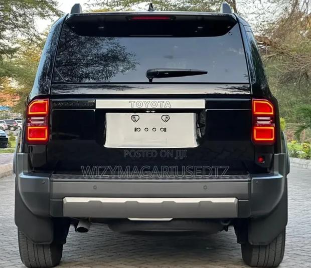 New Toyota Land Cruiser Prado 2024 Matt Black
