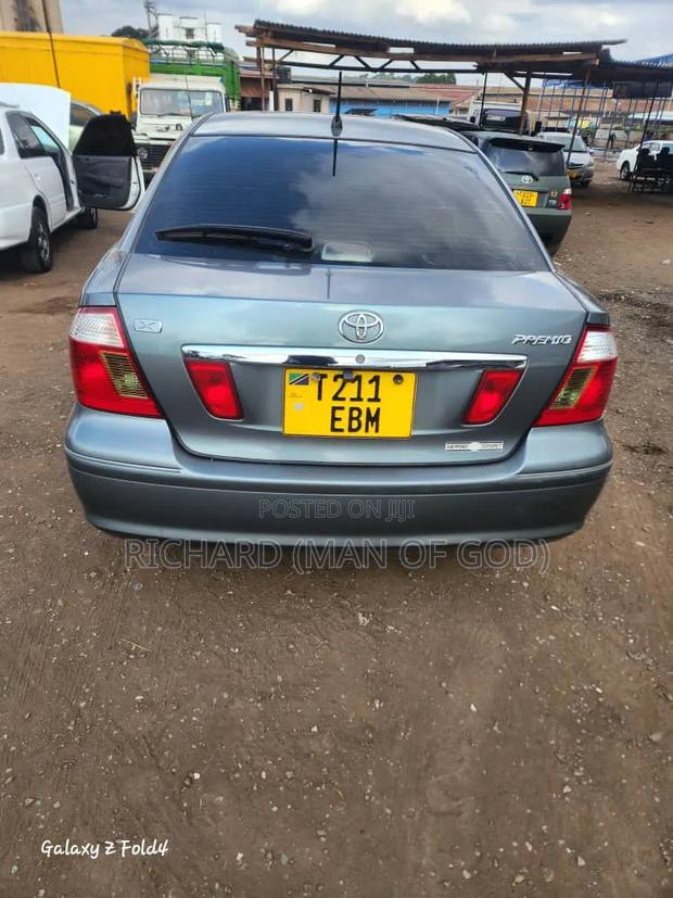 Toyota Premio 2005 Green