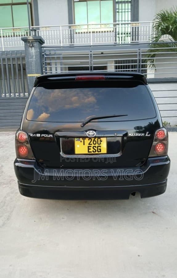 Toyota Kluger 2005 Black
