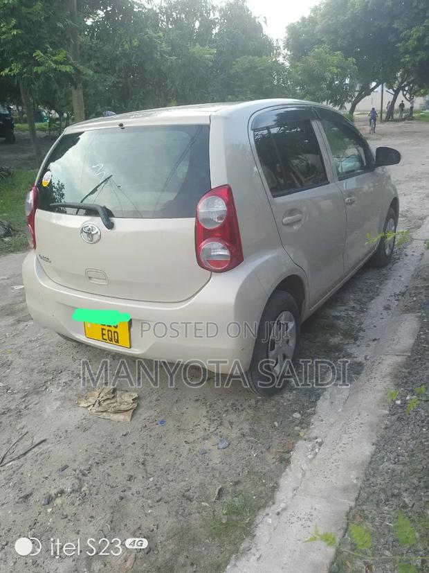 Toyota Passo 2011 Ivory