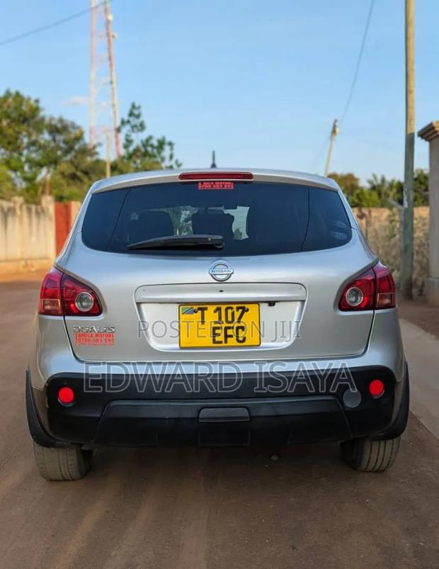 Nissan Dualis 2010 Silver