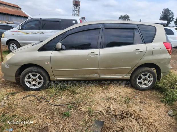 Toyota Corolla Spacio 2002 Silver