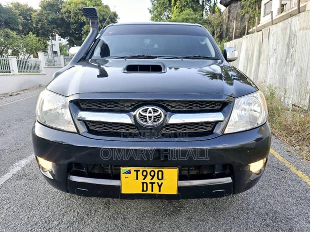 Toyota Hilux 2007 Black