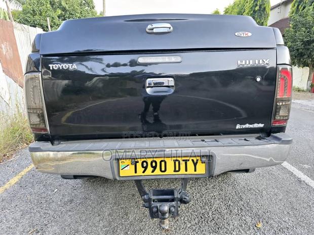 Toyota Hilux 2007 Black