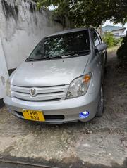 Toyota IST 2005 Silver for sale