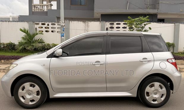 Toyota IST 2006 Silver