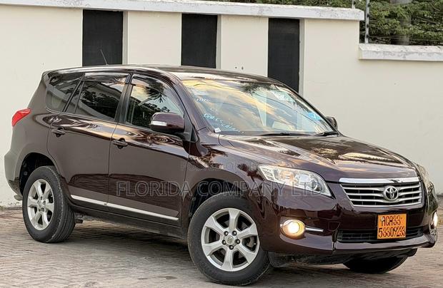 Toyota Vanguard 2013