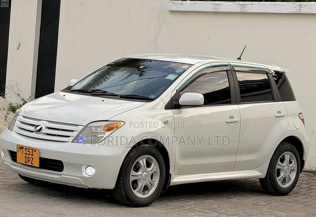 Toyota IST 2006 White