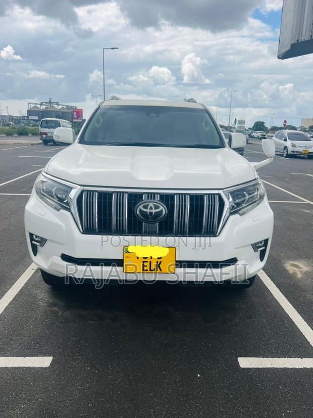 Toyota Land Cruiser Prado 2.7 2020 White