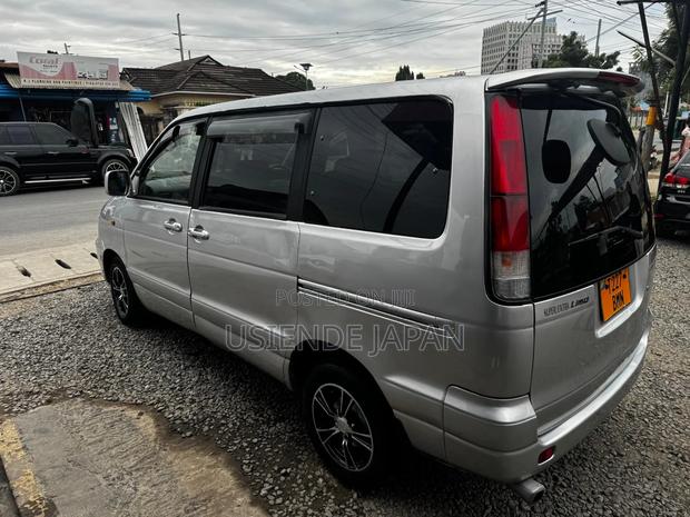 Toyota LiteAce Noah 2001 Silver
