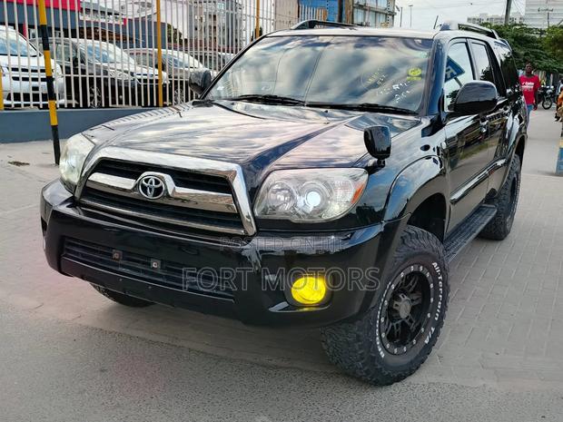 Toyota Hilux Surf 2006 Black