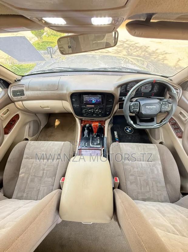 Toyota Land Cruiser 1998 Silver