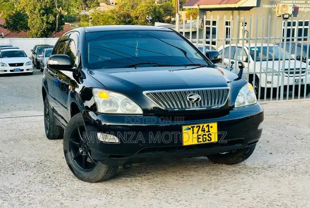 Toyota Harrier 2005 Black