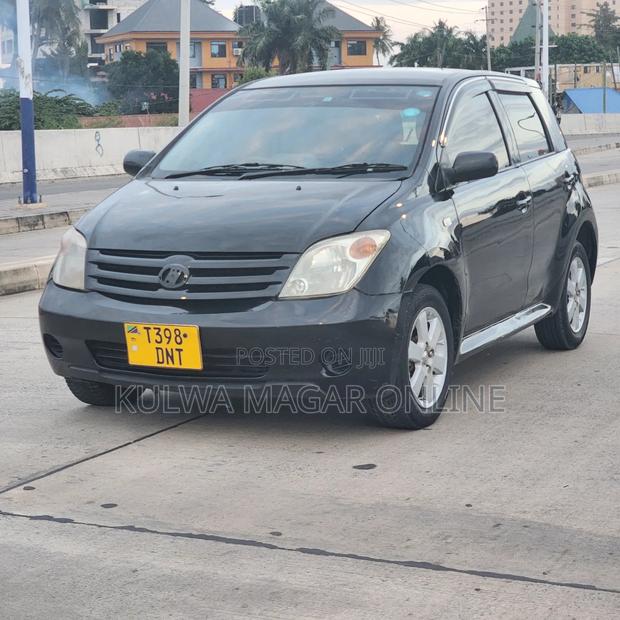 Toyota IST 2006 Black