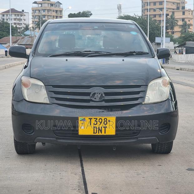 Toyota IST 2006 Black
