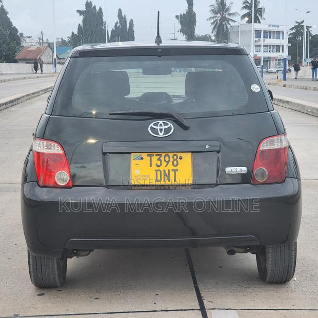 Toyota IST 2006 Black
