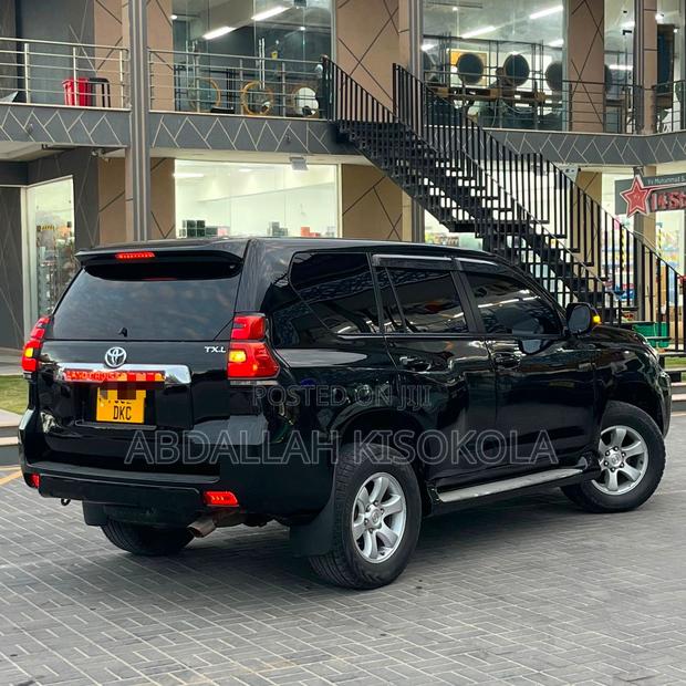 Toyota Land Cruiser Prado 2.7 i 2012 Black