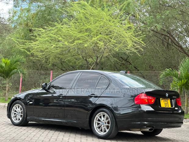 BMW 3 Series 2011 Black