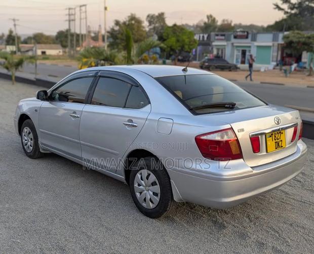 Toyota Premio 2004 Silver