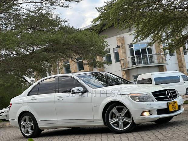Mercedes-Benz C-Class 2010 White