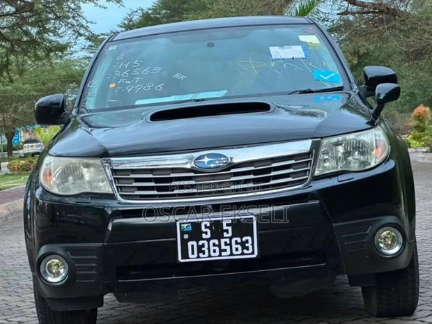Subaru Forester 2010 Black
