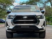 Toyota Hilux Revo Double Cab Deisel 2.4 RWD 2022 White for sale