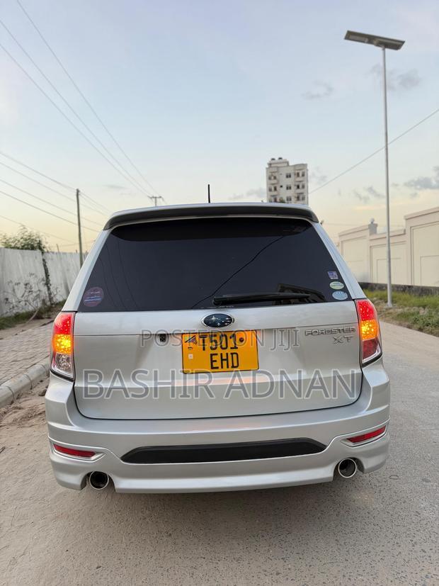 Subaru Forester 2010 Gray