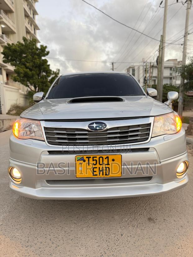 Subaru Forester 2010 Gray