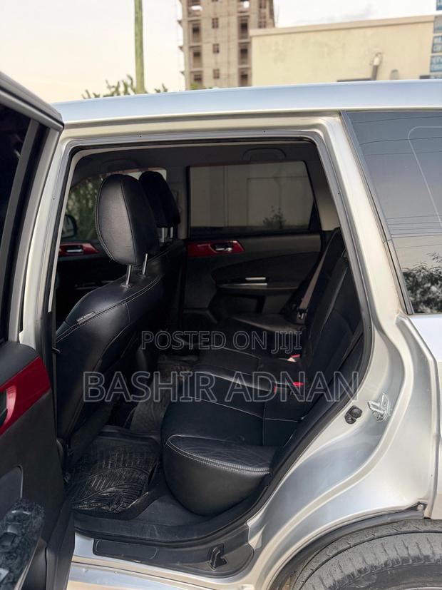Subaru Forester 2010 Gray