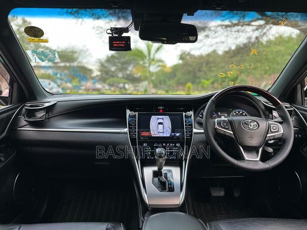 Toyota Harrier 2.0 2017 White