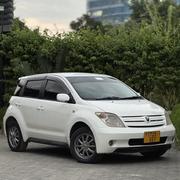 Toyota IST 2004 White for sale