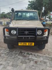 Toyota Land Cruiser 2003 Beige for sale