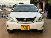 Toyota Harrier 2010 White for sale
