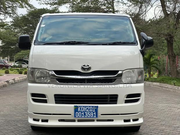 Toyota HiAce 2008 White