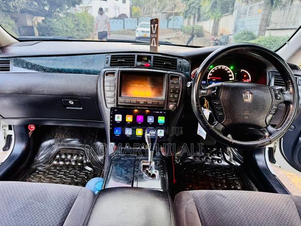 Toyota Crown 2006