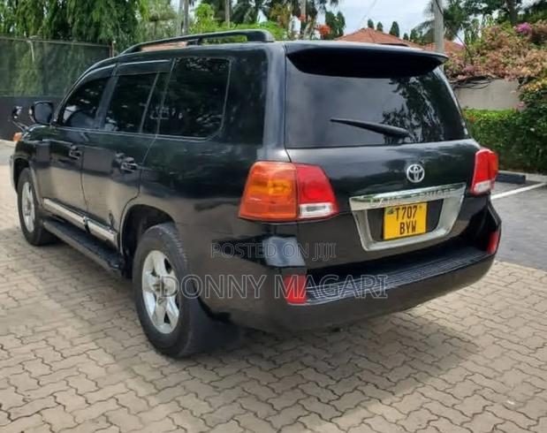 Toyota Land Cruiser 2009 Black