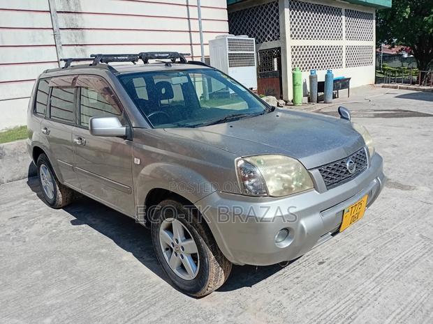 Nissan X-Trail 2002 Silver