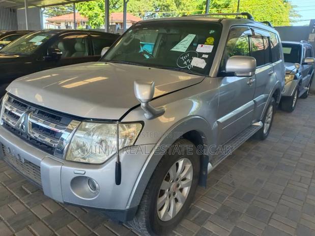 Mitsubishi Pajero 2007 Silver
