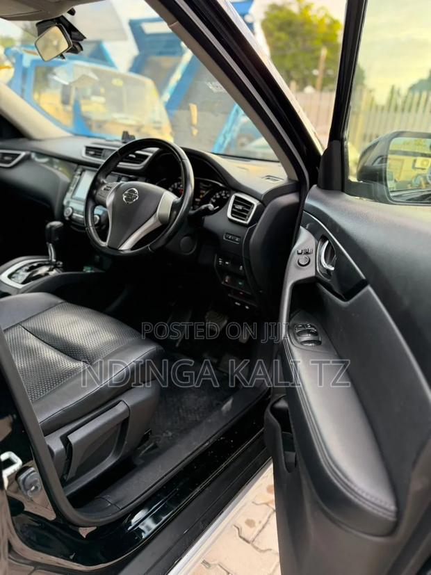 Nissan X-Trail 2013 Black