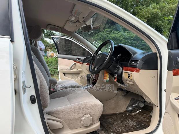 Toyota Premio 2004 White