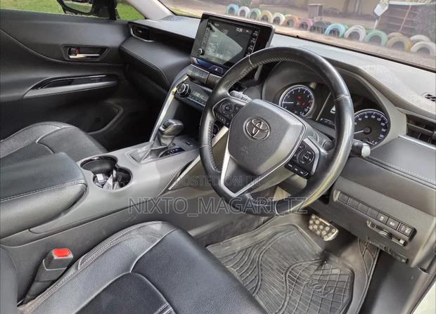Toyota Harrier 2021 White