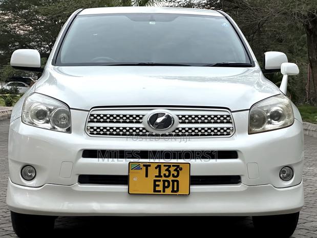 Toyota RAV4 2007 White