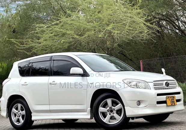 Toyota RAV4 2007 White