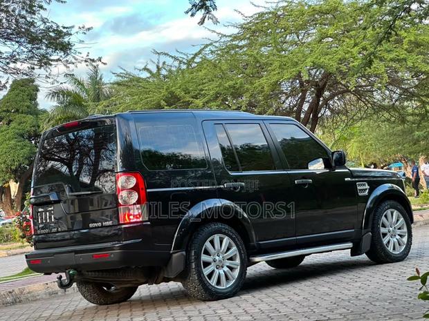 Land Rover Discovery 2014 Black
