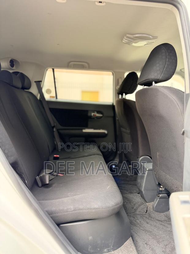 Toyota Corolla Rumion 2008 White