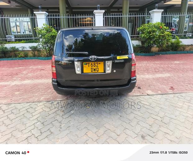 Toyota Succeed 2006 Black