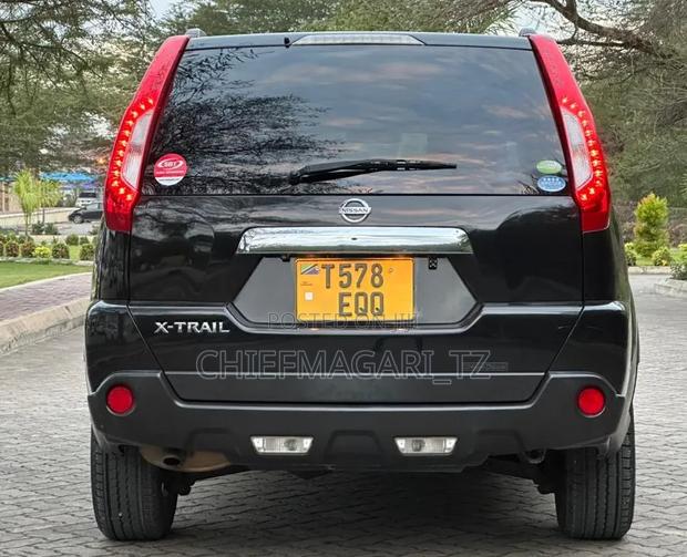 Nissan X-Trail 2012 Black