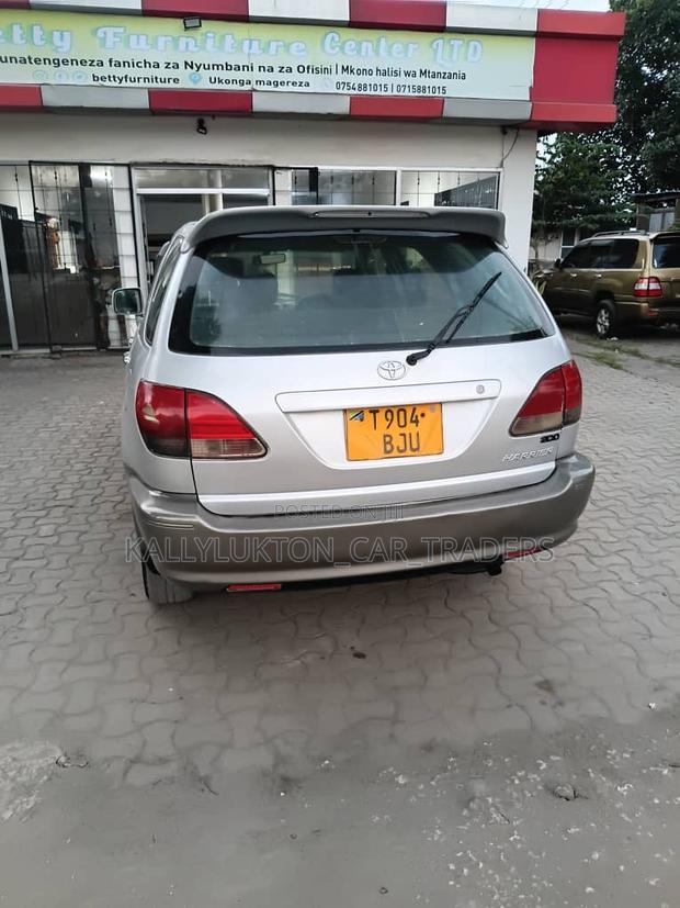Toyota Harrier 2007 Silver