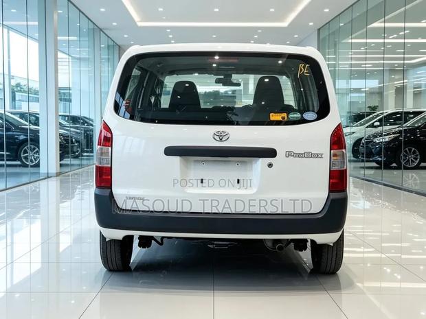 Toyota Probox 2015